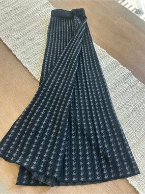 Max Studio Black Pleated Knit Skirt